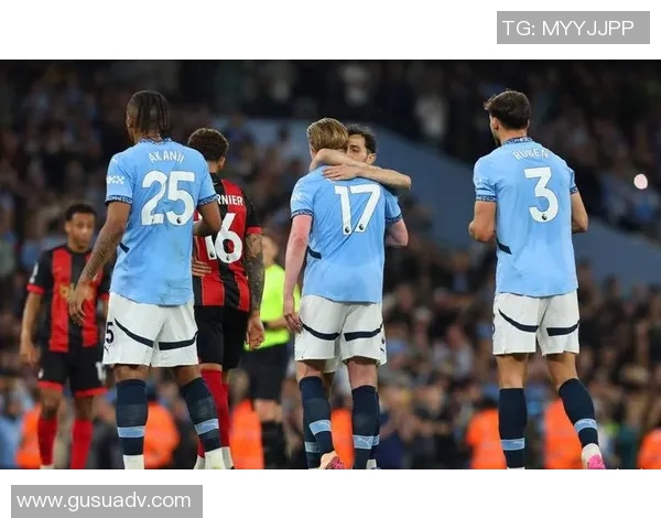 镜头回顾德布劳内感人瞬间球场泪目画面引发无数球迷共鸣